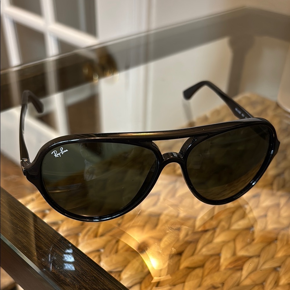 Ray-Ban Black Aviator Sunglasses unisex
